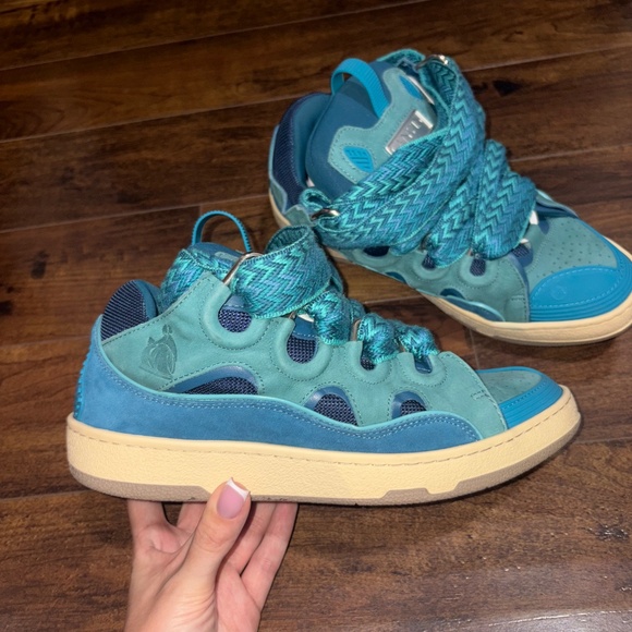 Lancing curb sneakers - Picture 3 of 6